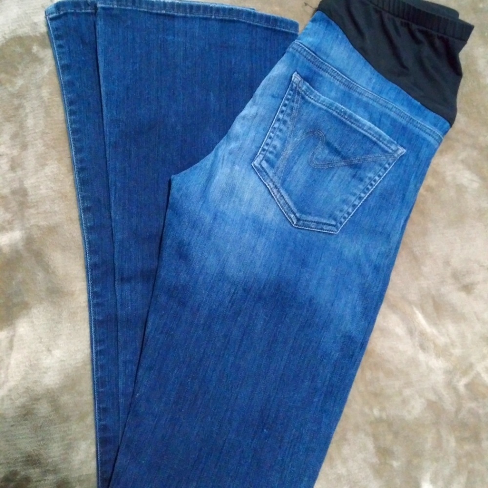 Maternity jeans
